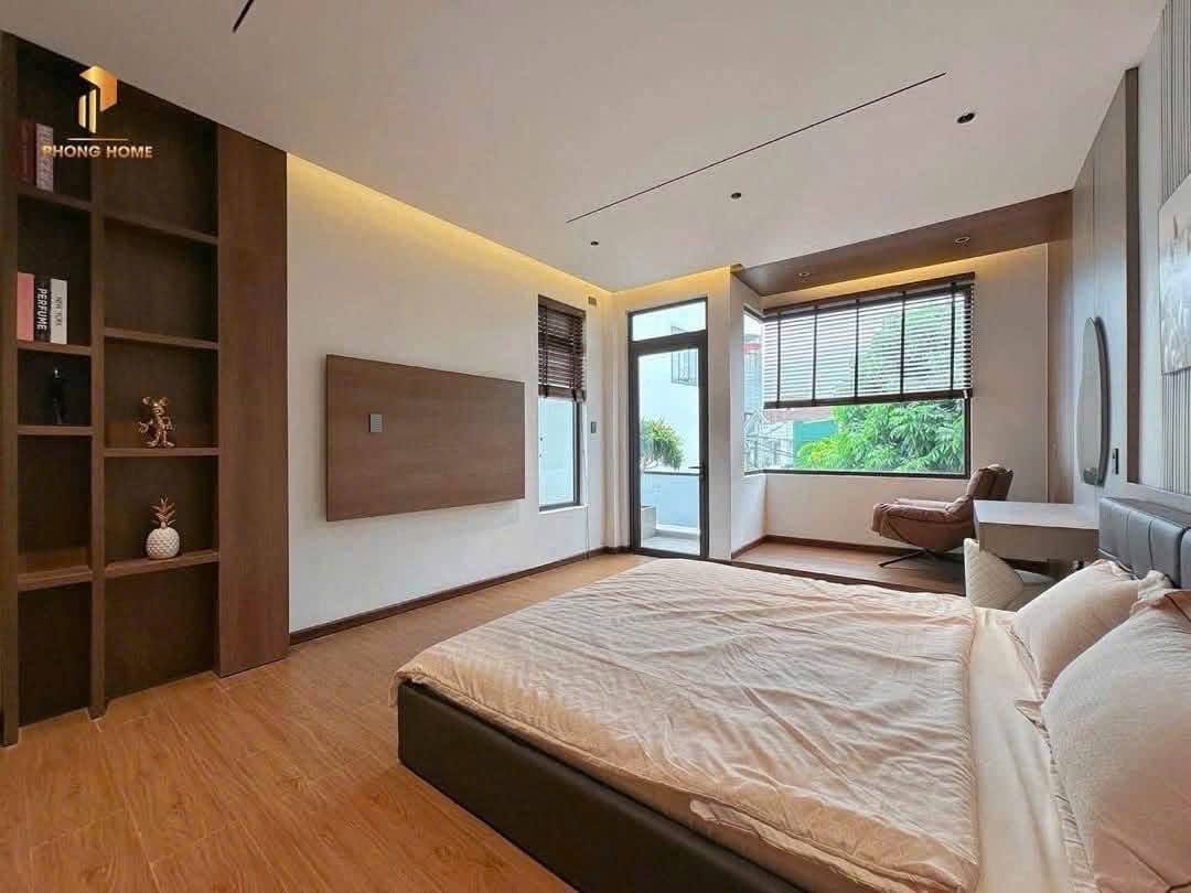 ♣ Mặt Tiền Nguyễn Như Hạnh 102m2, 3 tầng, 4PN, sân rộng, ở ngay, 6.xx tỷ