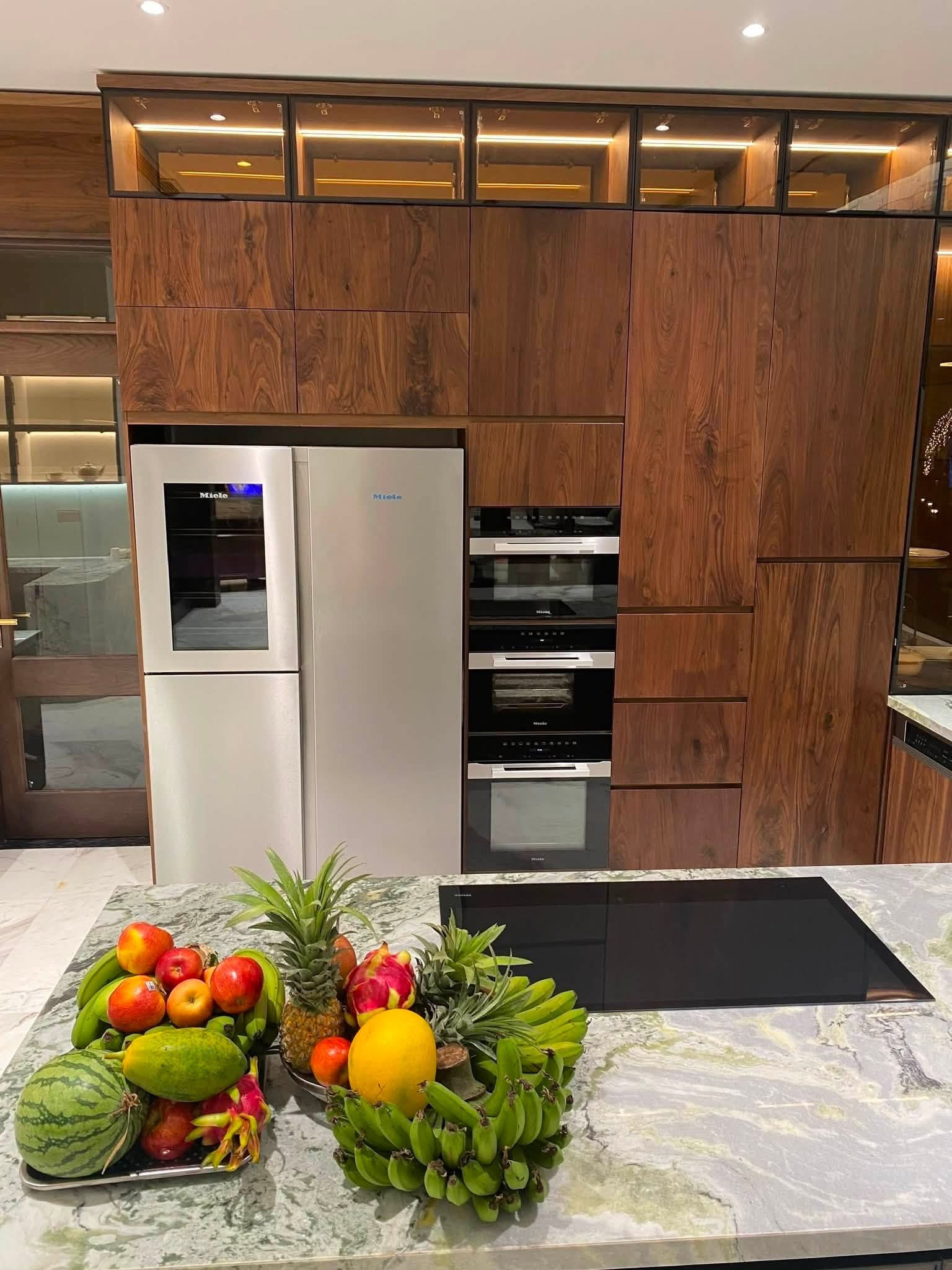 VIP-CĂN HỘ PENHOUSE TRIPLEX LÀNG VIỆT KIỀU CHÂU ÂU-686M-THANG MÁY RIÊNG-BỂ BƠI RIÊNG-SLOT Ô TÔ VĨNH VIỄN - CHỦ TẶNG NGUYÊN NỘI THẤT VÀ ĐỒ SƯU TẦM