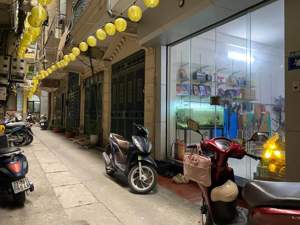 NHÀ PHỐ, GIANG VĂN MINH, BA ĐÌNH-PHÂN LÔ-KD: 34/38M X4T, MT 3,4M, GIÁ 11,5 TỶ.