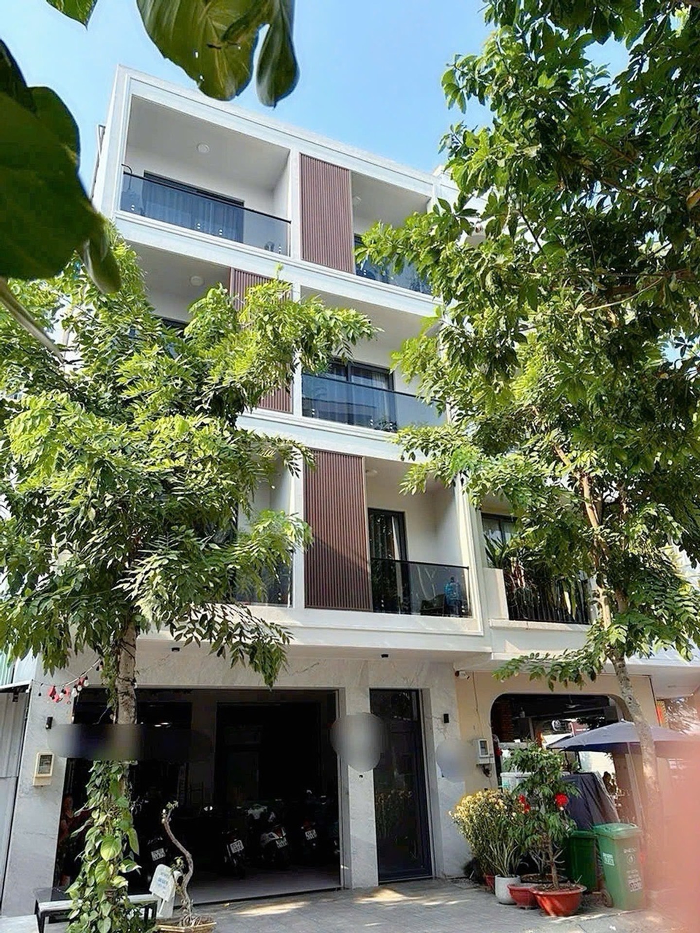 Mặt tiền 4 tầng KDC Phú Lợi đường Lê Bôi 7x20 chỉ 17 tỷ còn thương lượng