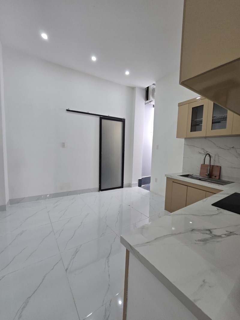 ► MT Hoàng Diệu 2 chiều, 77m2, 2 mặt thoáng, 3 tầng đẹp, 7PN, kinh doanh cực ngon, Giảm sâu 1 tỷ