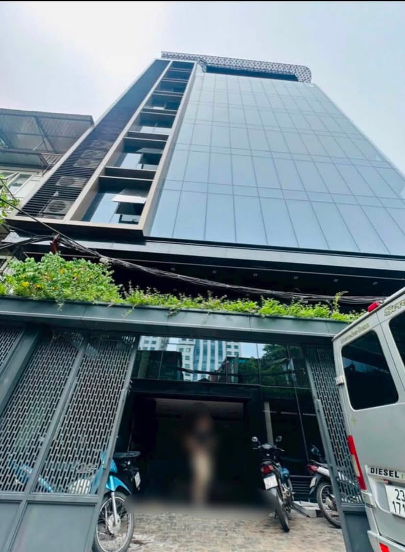 Building 10 tầng Thang máy-2Mặt tiền- Vip nhất quận Cầu Giấy-Khu vực đông dân cư-Nhu cầu thuê cao