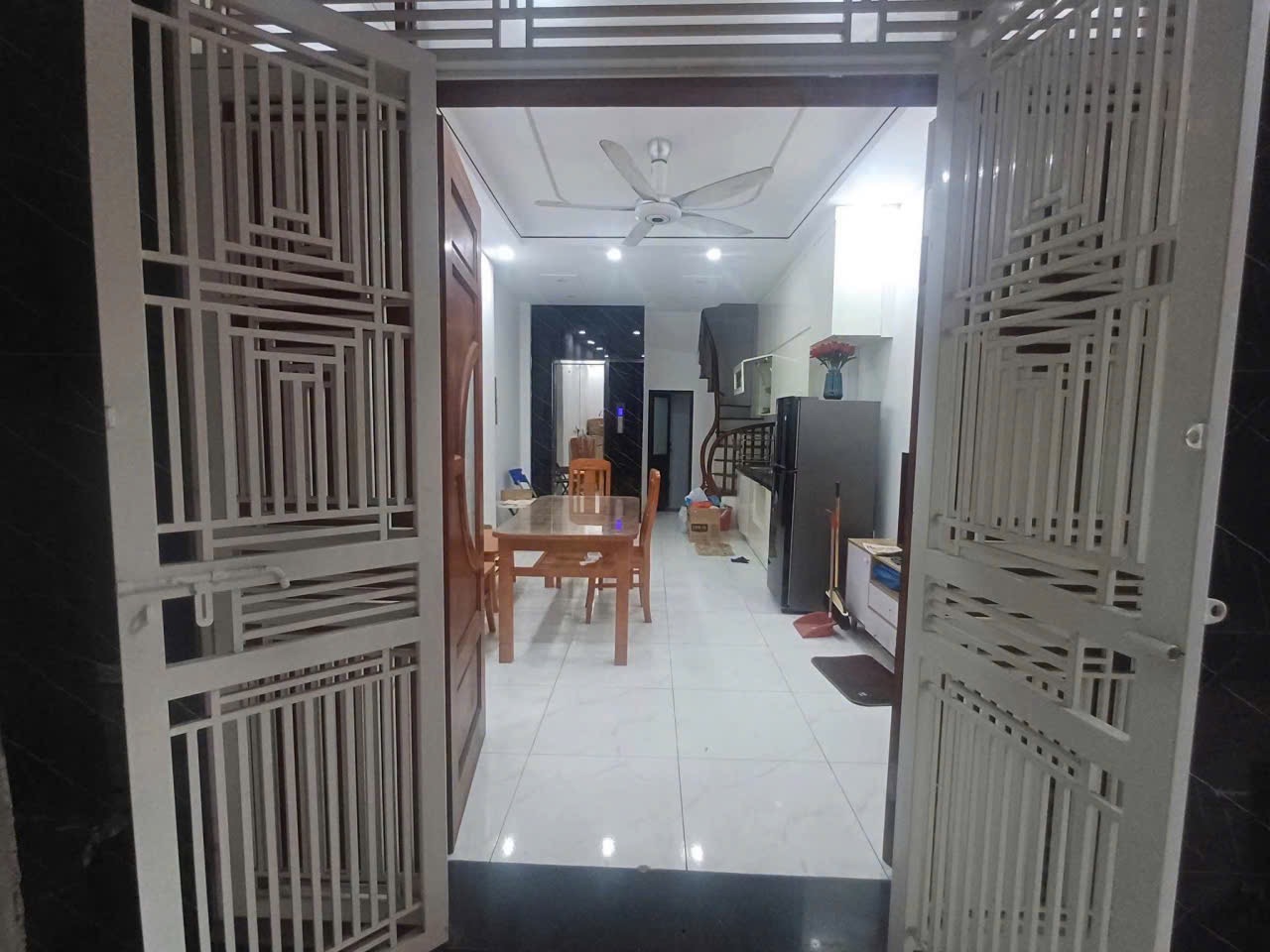 CHO THUÊ NHÀ LÊ LỢI – HÀ ĐÔNG - 5 TẦNG THANG MÁY - HƠN 10 TRIỆU - 0968.69.1378