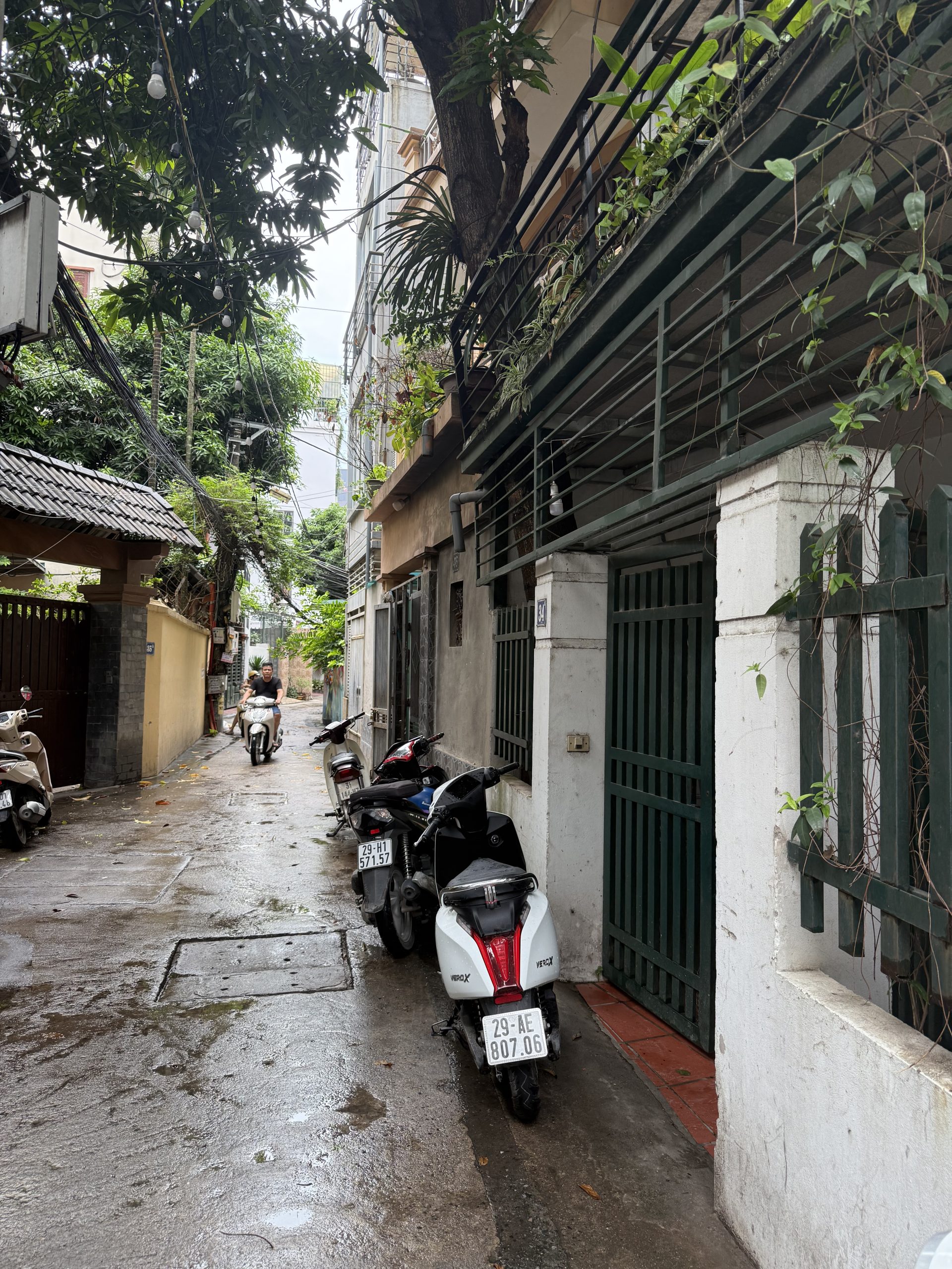NHÀ MẶT NGÕ Ô TÔ ĐỖ CỬA - KINH DOANH CỬA HÀNG- NHÀ DÒNG TIỀN.