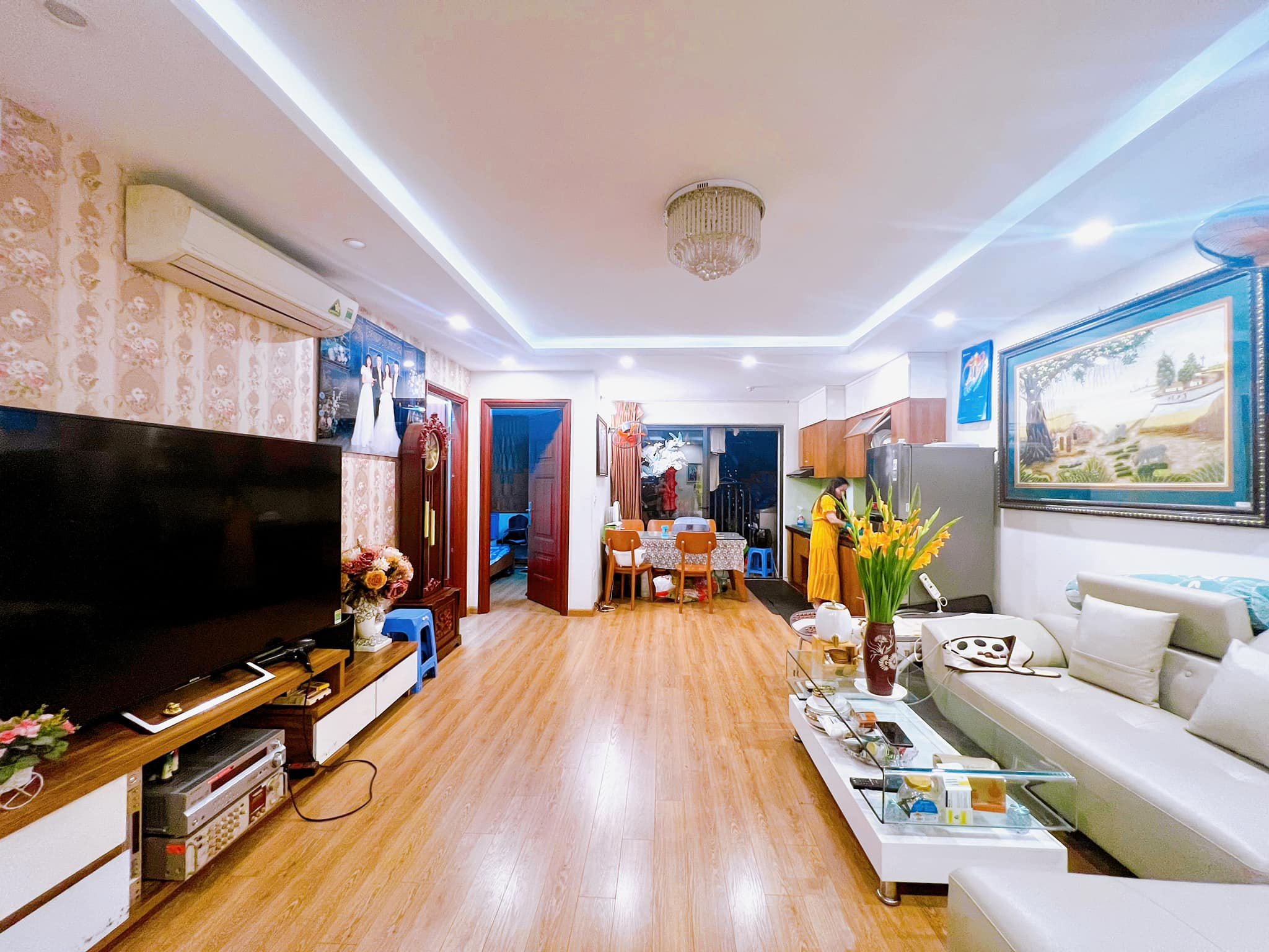 Bán căn hộ chung cư Vườn Đào, 689 Lạc Long Quân, quận Tây Hồ, nội thất cao cấp