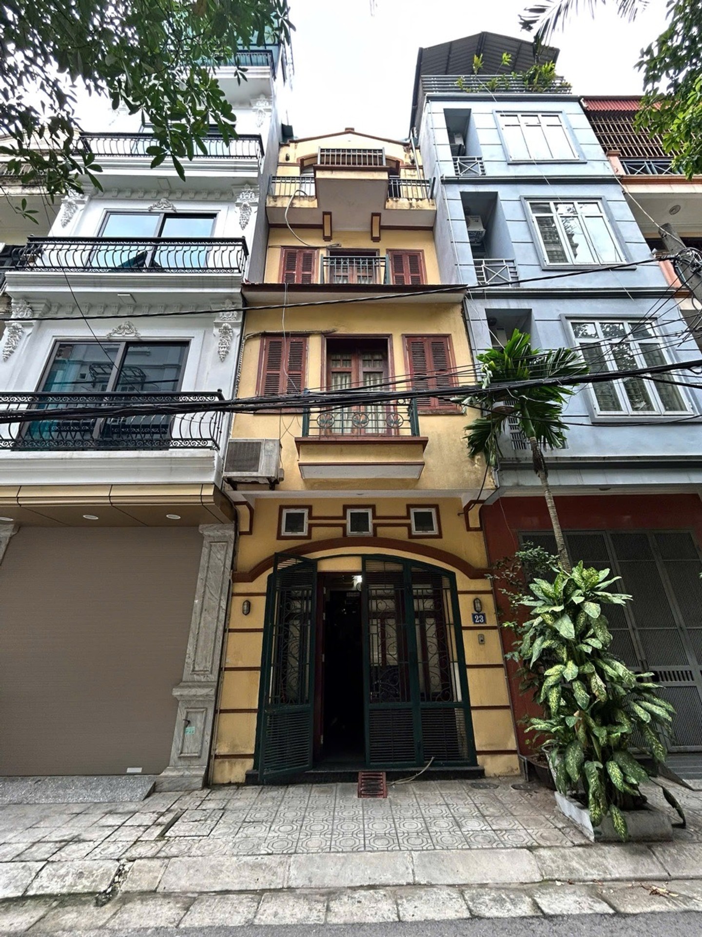 Bán nhà phố Đức Giang Long Biên 10 tỷ 50m Sổ đỏ vuông vắn