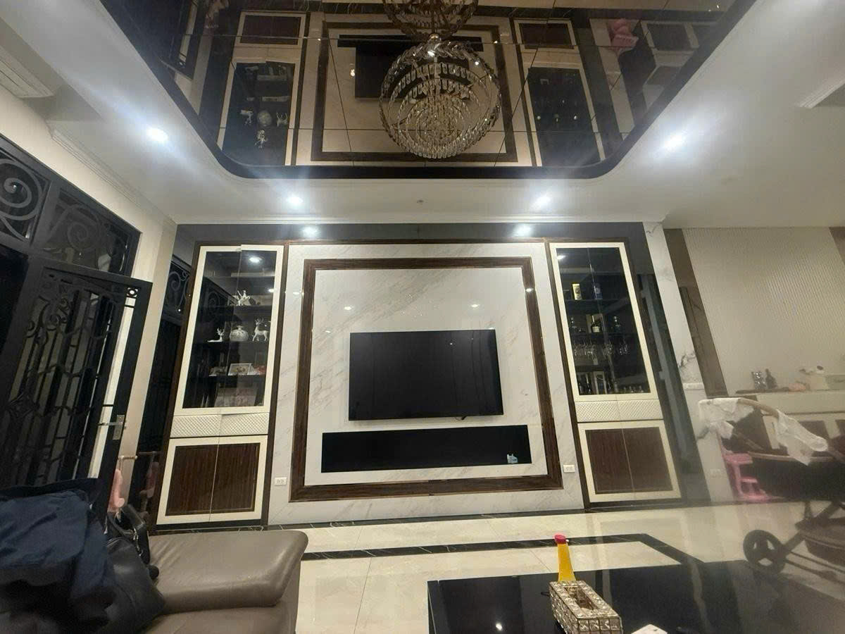 Bán nhà nhà liền kề louis city tân mai 5 tầng thang máy long lanh hoàng mai