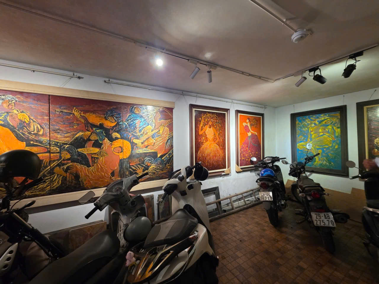 BÁN TÒA NHÀ 8 TẦNG THANG MÁY PHỐ TÂY HỒ, 116M², VIEW HỒ TÂY, DÒNG TIỀN CHO THUÊ, TƯƠNG LAI LÔ GÓC, 105 TỶ.