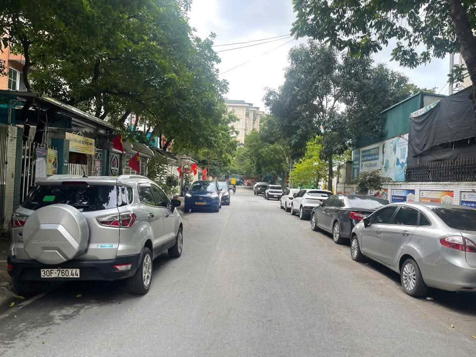 BÁN NHÀ HOÀNG CÔNG CHẤT 50M² - CẤP 4 - Ô TÔ TRÁNH - 16,5 TỶ.
