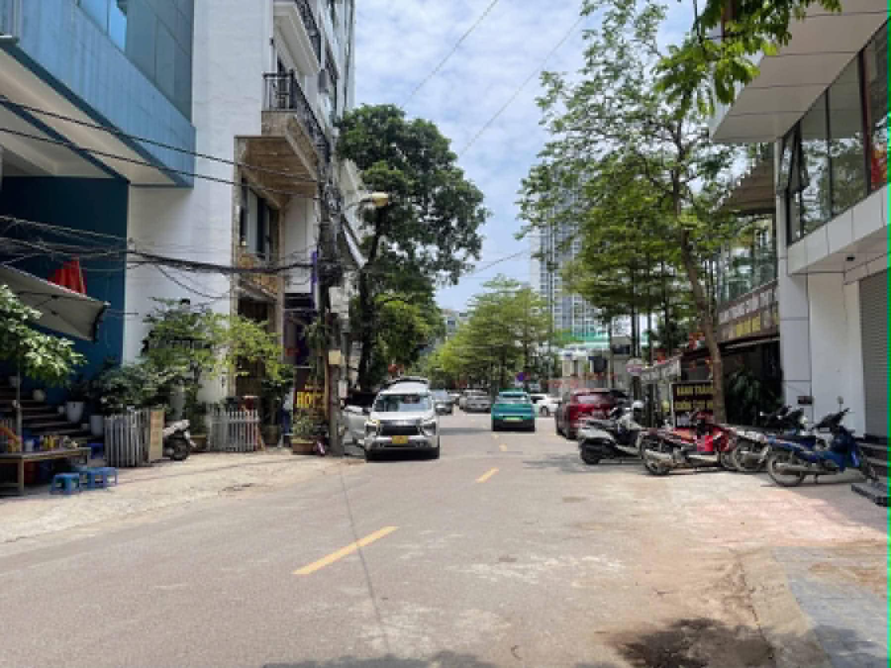 Bán nhanh nhà mặt ngõ Doãn Kế Thiện , Cầu Giấy DT 43m x5 tầng, mt 4m Giá nhỉnh 12 tỷ