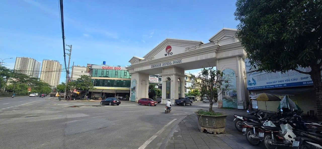 CẦN TÌM CHỦ MỚI CHO CĂN NHÀ DÒNG TIỀN GẦN ĐHCN NHỔN 52.5m, 7 tầng thang máy, chỉ hơn 8 tỷ.