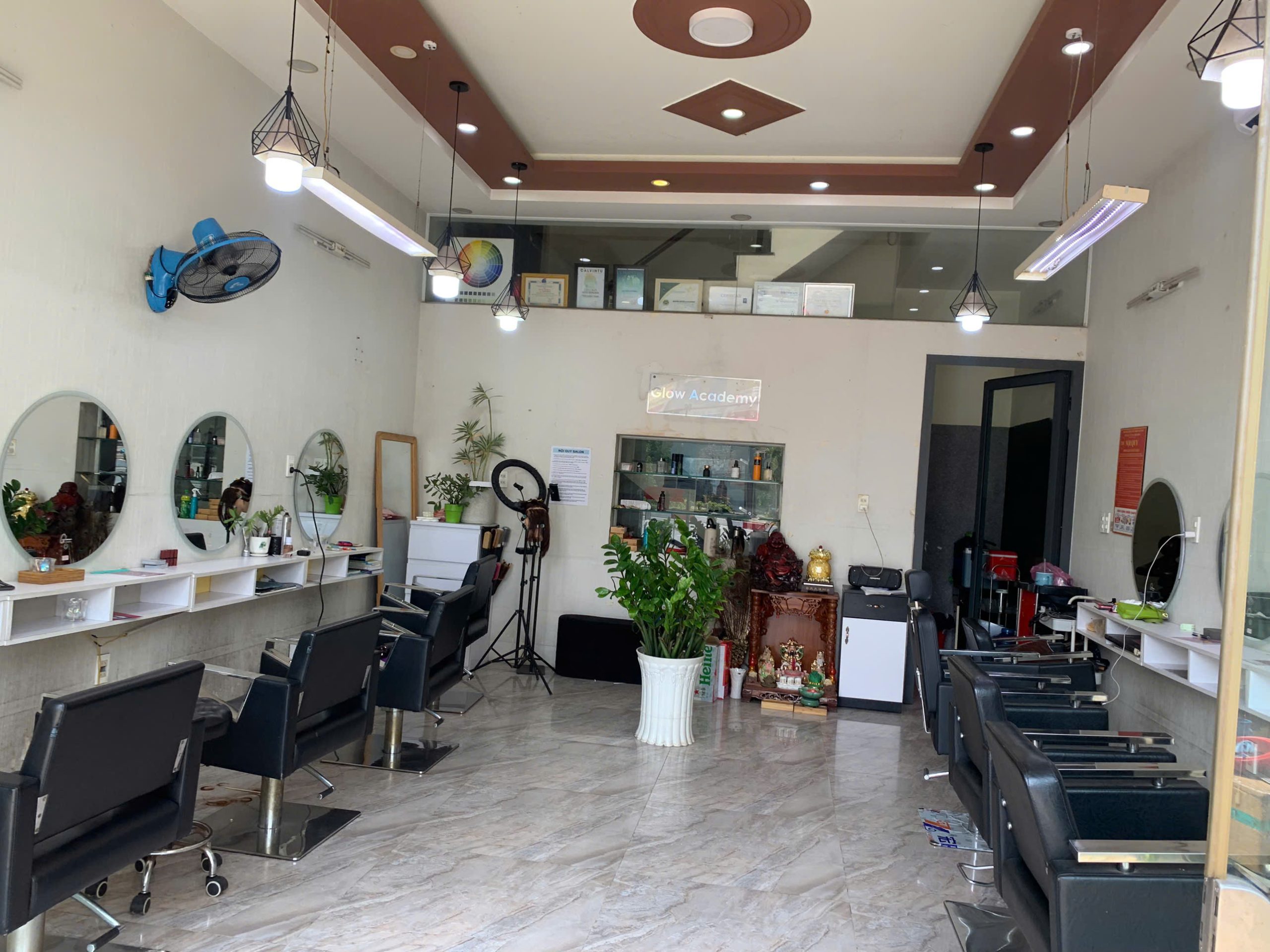 CHO THUÊ SALON TÓC FULL NỘI THẤT – MẶT TIỀN TRẦN PHÚ, BẾN CAM, NHƠN TRẠCH