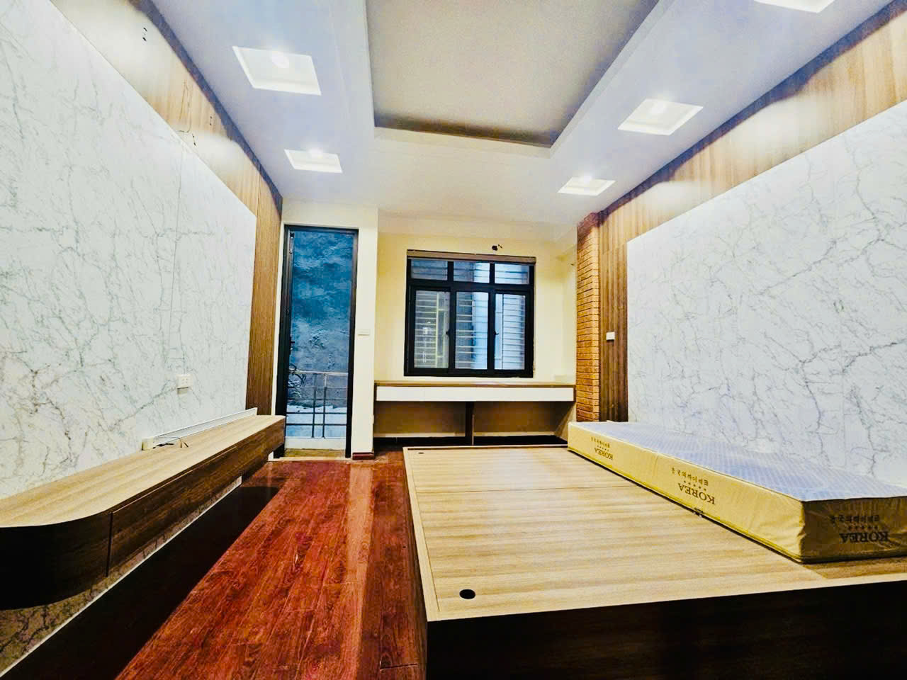 Cần bán nhà 5 tầng Quan Nhân sát hồ Quan Nhân, phường Nhân Chính, Thanh Xuân, Hà Nội