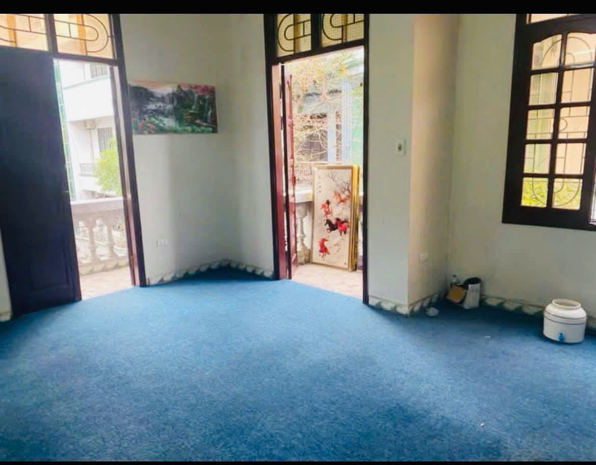 CHO THUÊ MẶT BẰNG TẦNG 2 LÀM VĂN PHÒNG – HOÀNG CẦU, ĐỐNG ĐA, HÀ NỘI GIÁ CHỈ 4TR500K