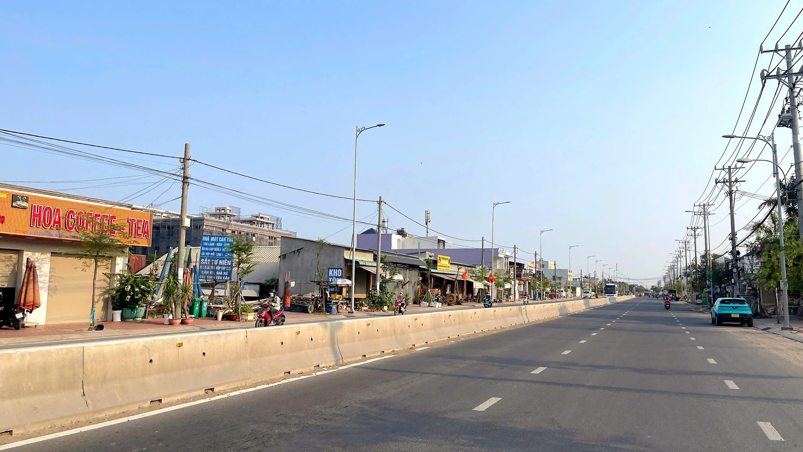 CẦN BÁN 200M2 5X40 NHÀ MT ĐƯỜNG NGUYỄN CỮU PHÚ VỊ TRÍ ĐẸP