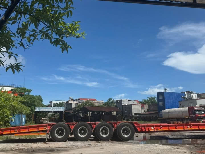 CHO THUÊ NHÀ XƯỞNG 1.300m²