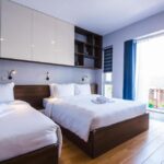 220m2