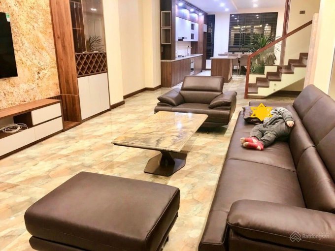 Bán Gấp Nhà Mặt Phố Tây Sơn - Đống Đa Vị Trí Đẹp.DT 111M2 x 6 Tầng Thang Máy