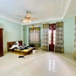 90m2