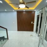90m2