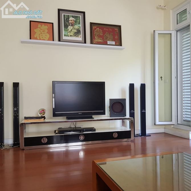 120m2