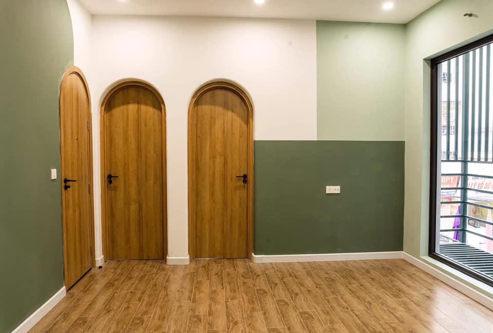 HOOOT BÁN GẤP NHÀ MẶT PHỐ Phạm Văn Đồng 35 M2 NHÀ 5 TẦNG GIÁ CHỈ 15 tỷ Cầu Giấy