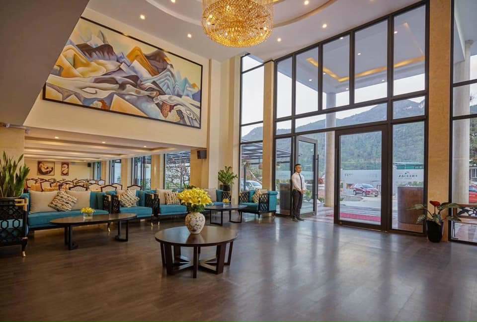 KHÁCH SẠN 3 SAO TẠI TRUNG TÂM SAPA Freesia Hotel Sapa diện tích 2845x 5 tầng mặt