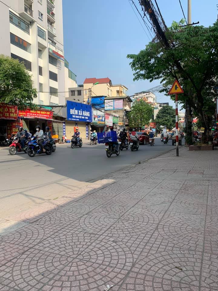 Bán nhà mặt phố Phùng Hưng, 51m2 x 4 tầng, mt 4.6m, 11.5 tỷ