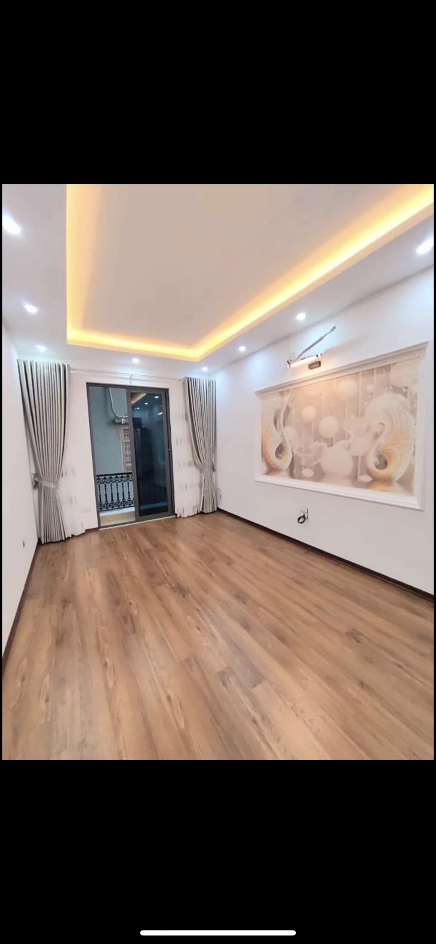 Ban nha, 3 lầu mới xây, đường NGUYỄN CÔNG TRỨ. Q1: 3,8m x 18m. 13 tỷ.