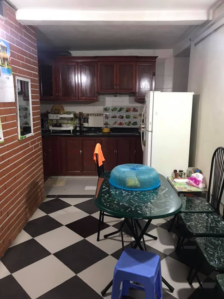 121m2