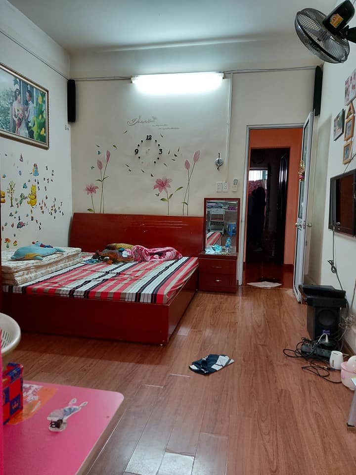 Bán nhà Lý Nam Đế quận Hoàn Kiếm 51m 3 tầng 10.8 tỷ vài bước chân ra mặt phố gần hồ Tây, Hoàn Kiếm Lăng Bác