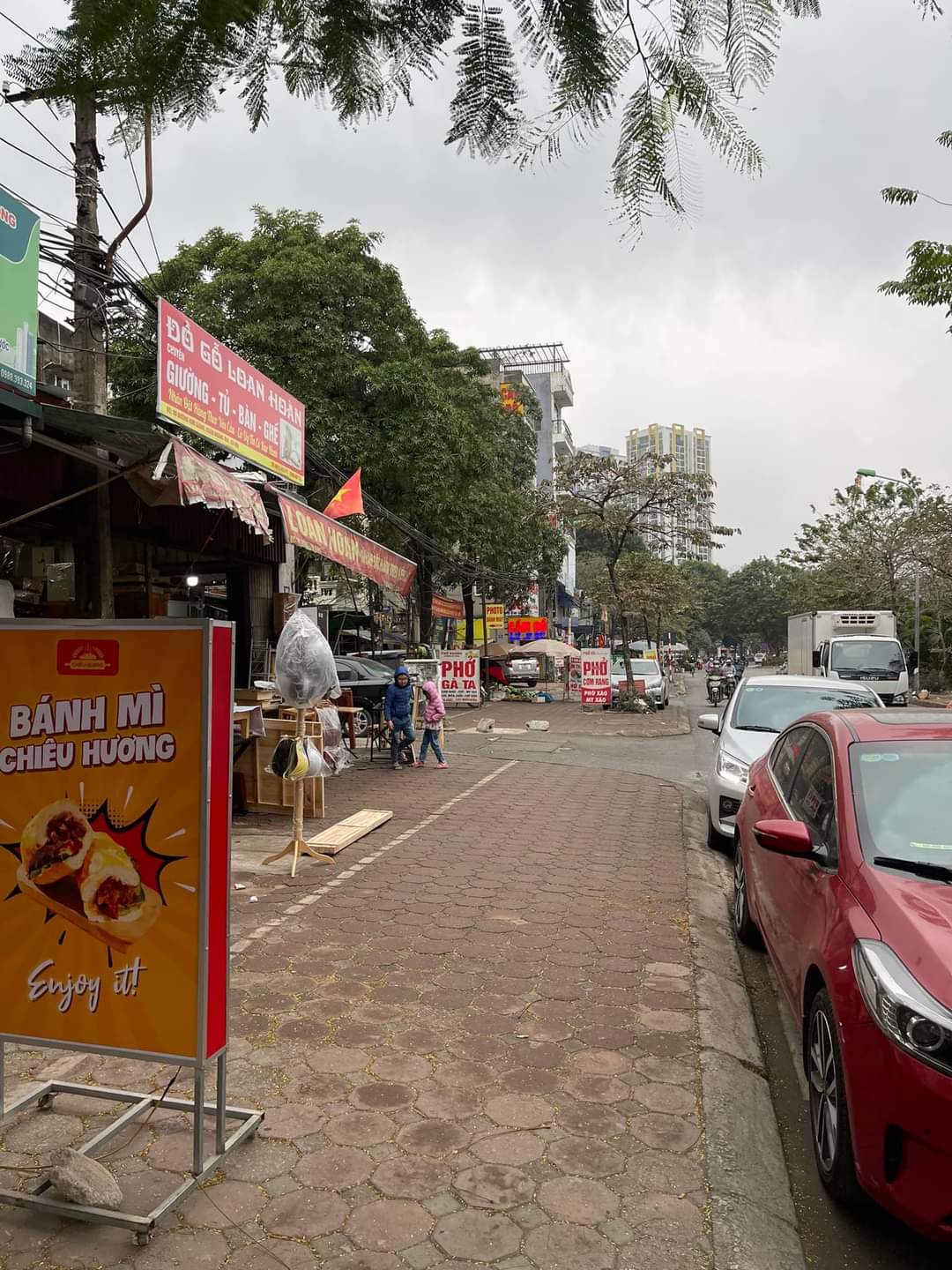 BÁN ĐẤT MẶT PHỐ-ÔTÔ KINH DOANH SẦM UẤT NGÀY ĐÊM-KIM GIANG- HOÀNG MAI-DT 132m2-3T-MT 7,5m-Giá 35,5 tỷ.