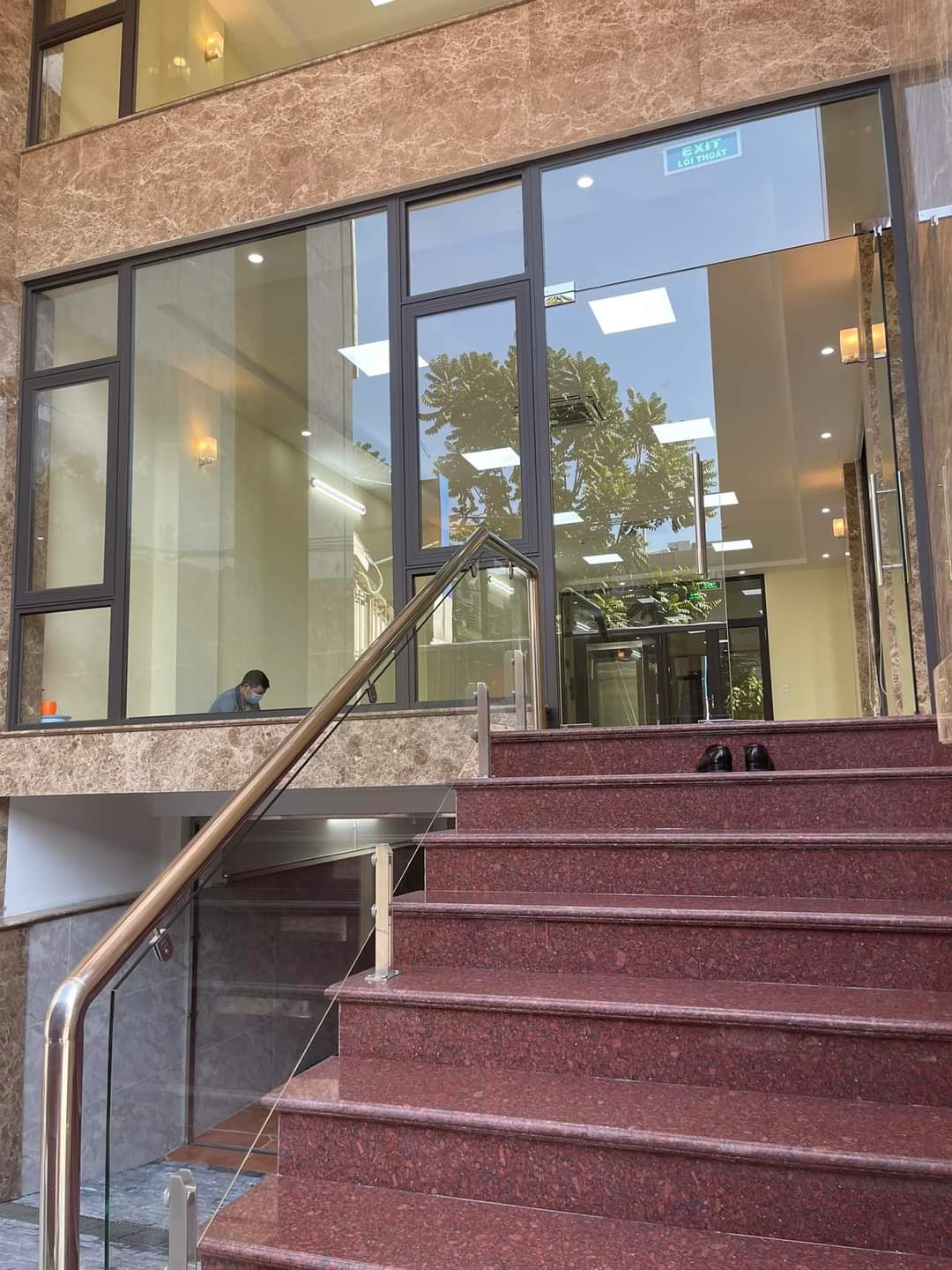 BUILDING VĂN PHÒNG MẶT PHỐ LỚN QUẬN THANH XUÂN, MỚI ĐẸP XỊN SÒ, THANG MÁY NHẬP KHẨU, ĐIỀU HOÀ ÂM TRẦN, KÍNH VIỆT PHÁP, PCCC ĐẦY ĐỦ, ĐẠT CHUẨN -0981158507.