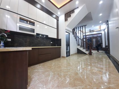 Cần bán nhà mới đẹp lung linh HXH đường Nguyễn Nguyễn Thái Bình Q1. DT:4.1x20m, 3 lầu, ST