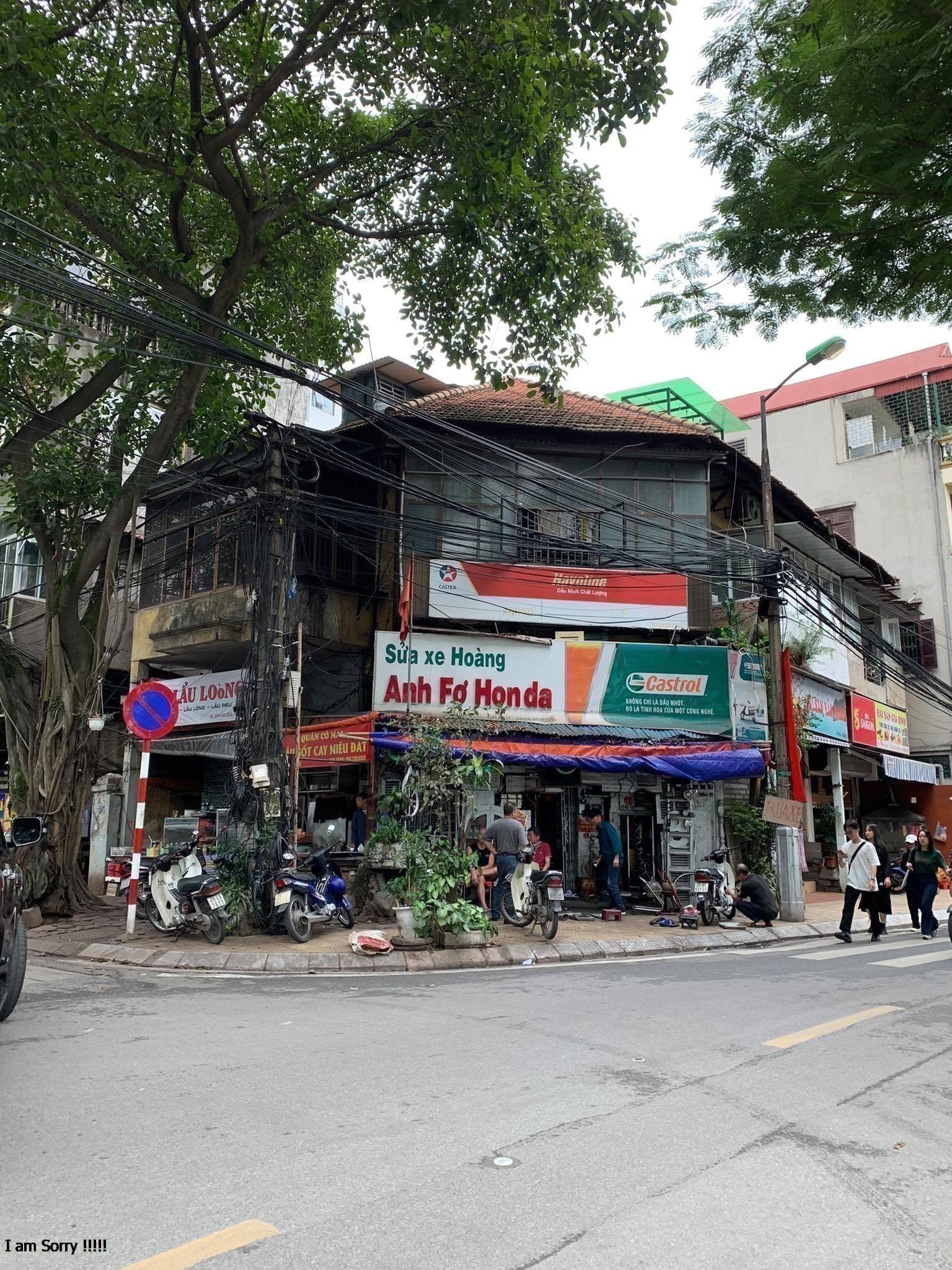 Bán nhà mặt phố Bà Triệu, Nguyễn Du tại quận Hoàn Kiếm 90m mặt tiền 7.2m 71 tỷ 1 sổ vuông đẹp xây Building