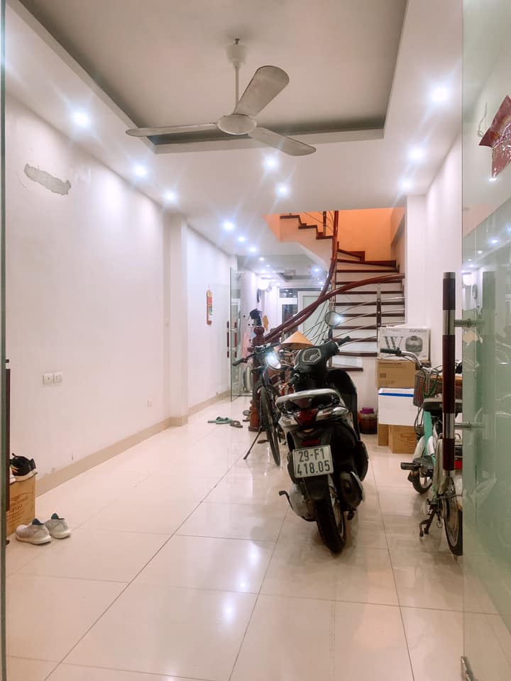 Bán GẤP Nhà mp Hai Bà Trưng 45m 3t mt 4.1 m 19 tỷ. Kd 35 triệu/1th