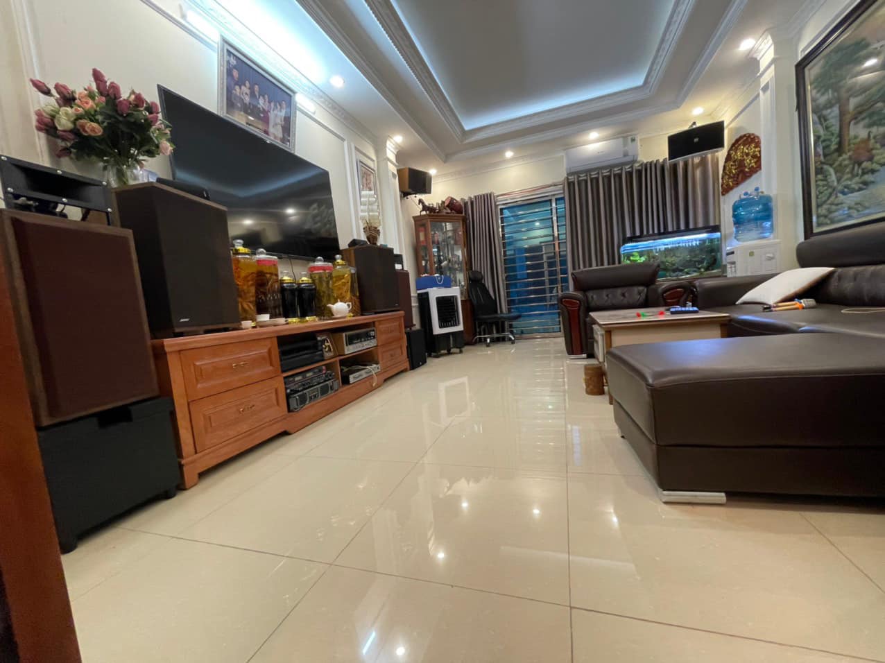 Bán nhà phân lô đường Phú Diễn, Bắc Từ Liêm, 55m2, 6 tầng, thang máy, nội thất ngoại nhập.