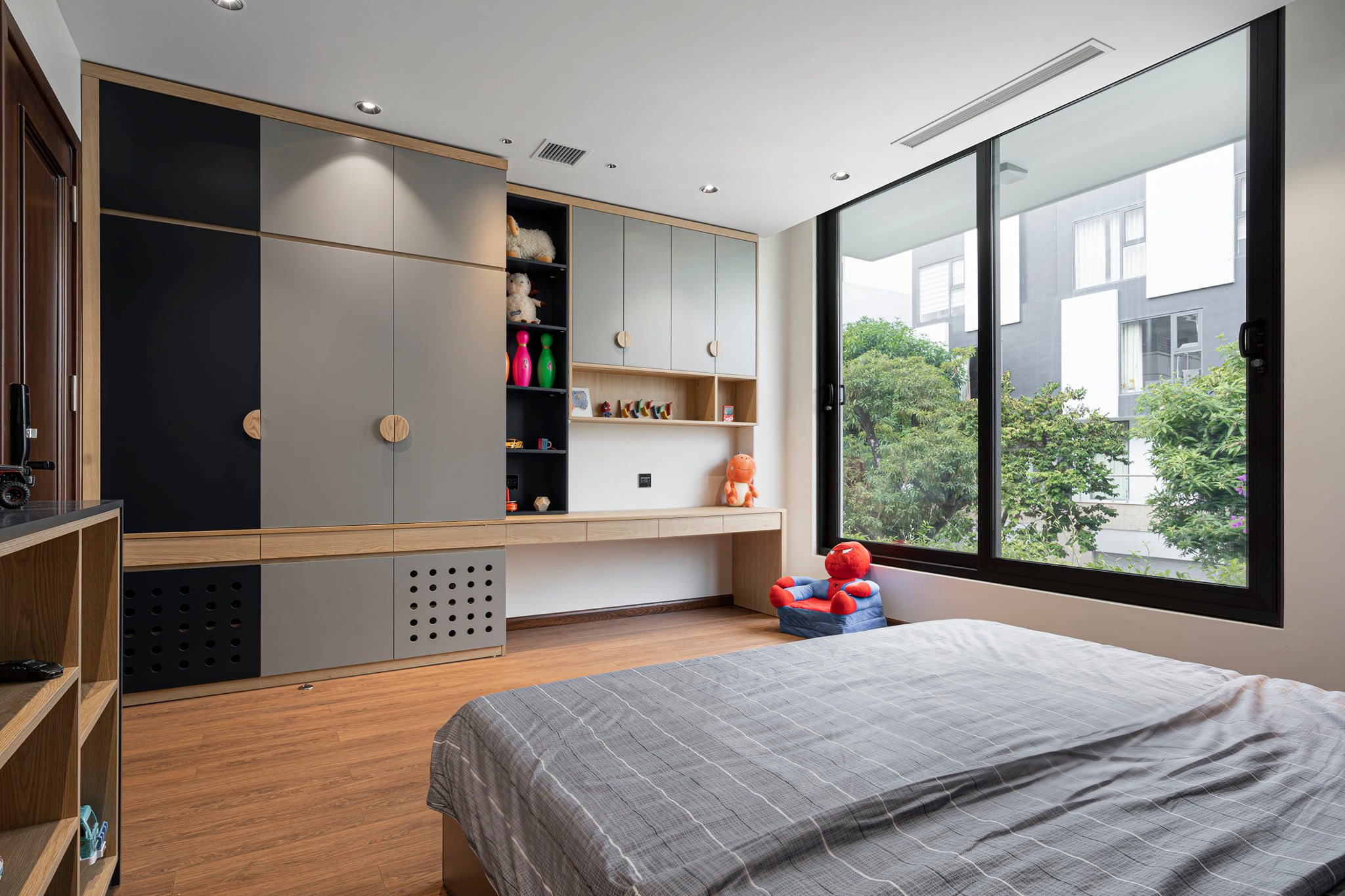 110m2