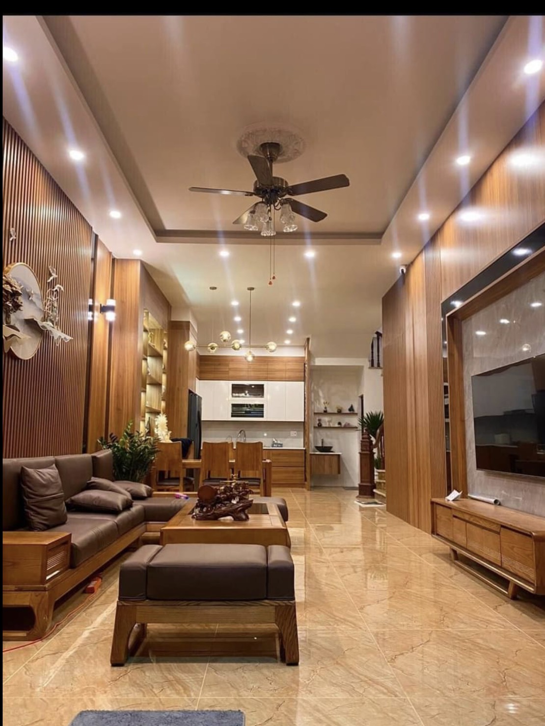 bán nhà giá rẻ nhất khu sân bay dt 5,2m x 18m dc 95 đường phổ Quang phường 2 tân bình