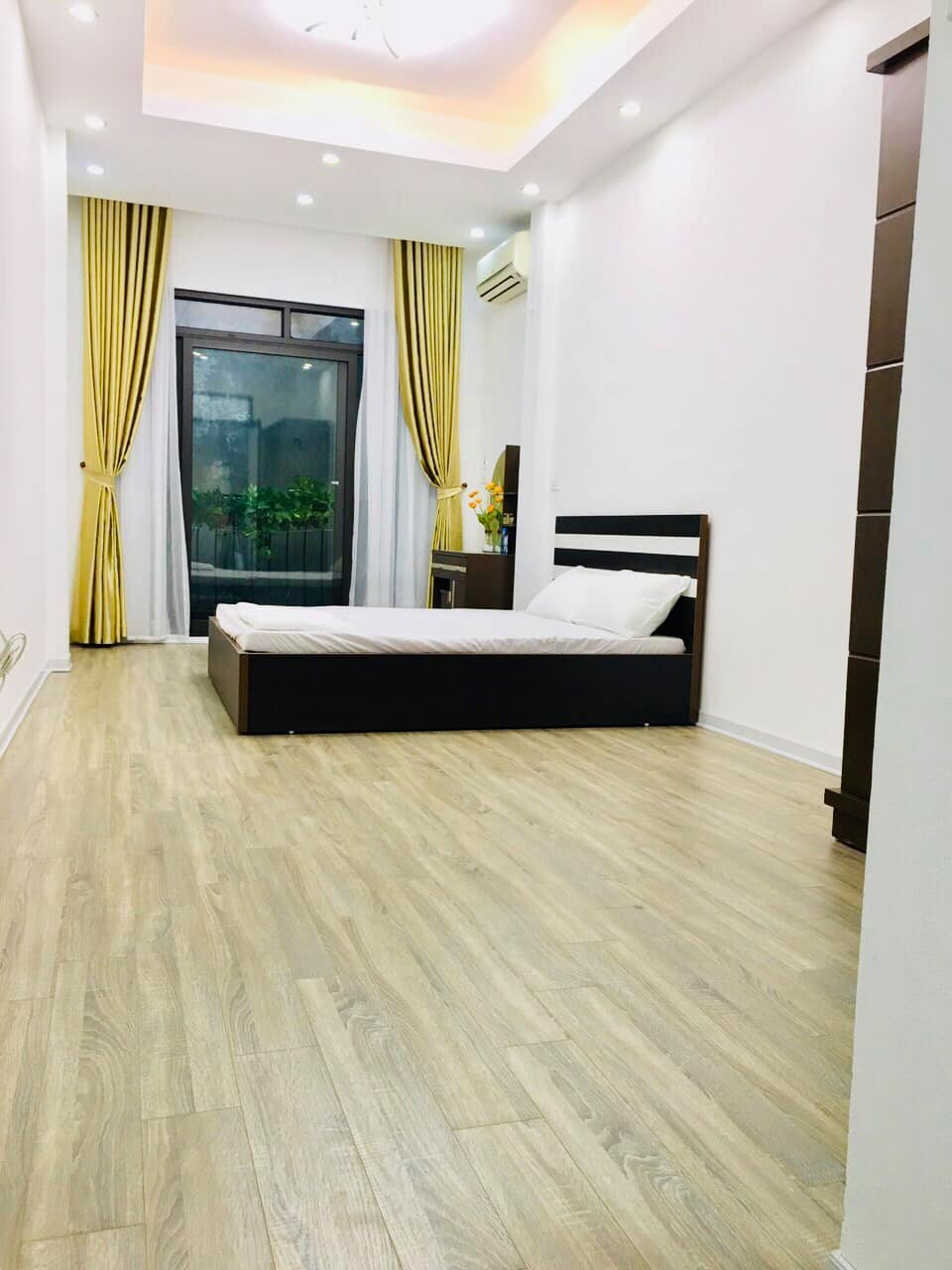 BÁN NHÀ Cự Lộc 39M2 7 TẦNG 4.8 11 tỷ Thanh Xuân