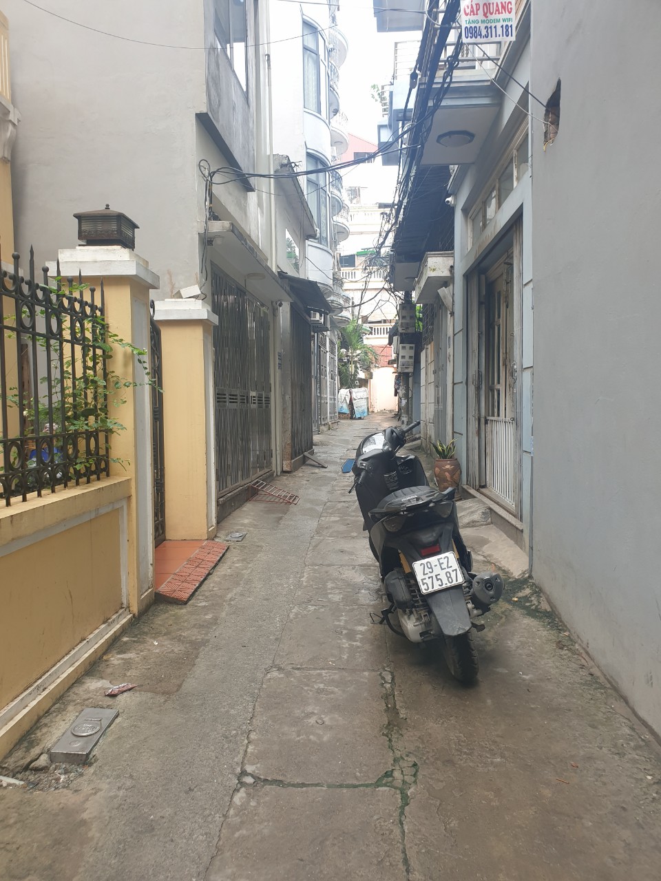 Bán đất Lạc Long Quân - Vị trí đắc địa