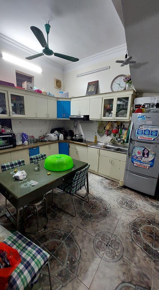 TRUNG TÂM BA ĐÌNH - VỊ TRÍ ĐẮC ĐỊA GẦN HỒ TRÚC BẠCH - LĂNG BÁC - CƠ QUAN PHỦ - Ô TÔ TẢI ĐỖ CỬA.