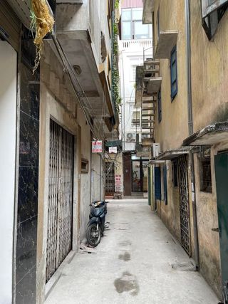 162m2
