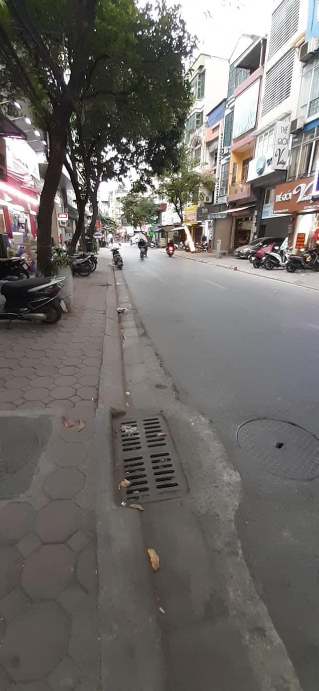 BÁN TOÀ BUILDING THÔNG SÀN MẶT PHỐ VƯƠNG THỪA VŨ - 2 THOÁNG, CÓ HẦM, THANG MÁY, VỈA HÈ LỚN, SỔ ĐẸP NỞ HẬU