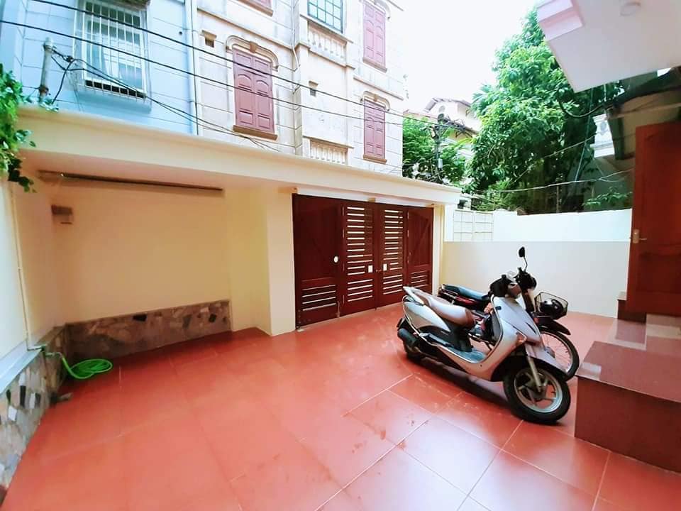 GARA Ô TÔ - KD VP - SPA. 30M RA MP TT QUẬN - GIAO THƯƠNG CÁC NGẢ.