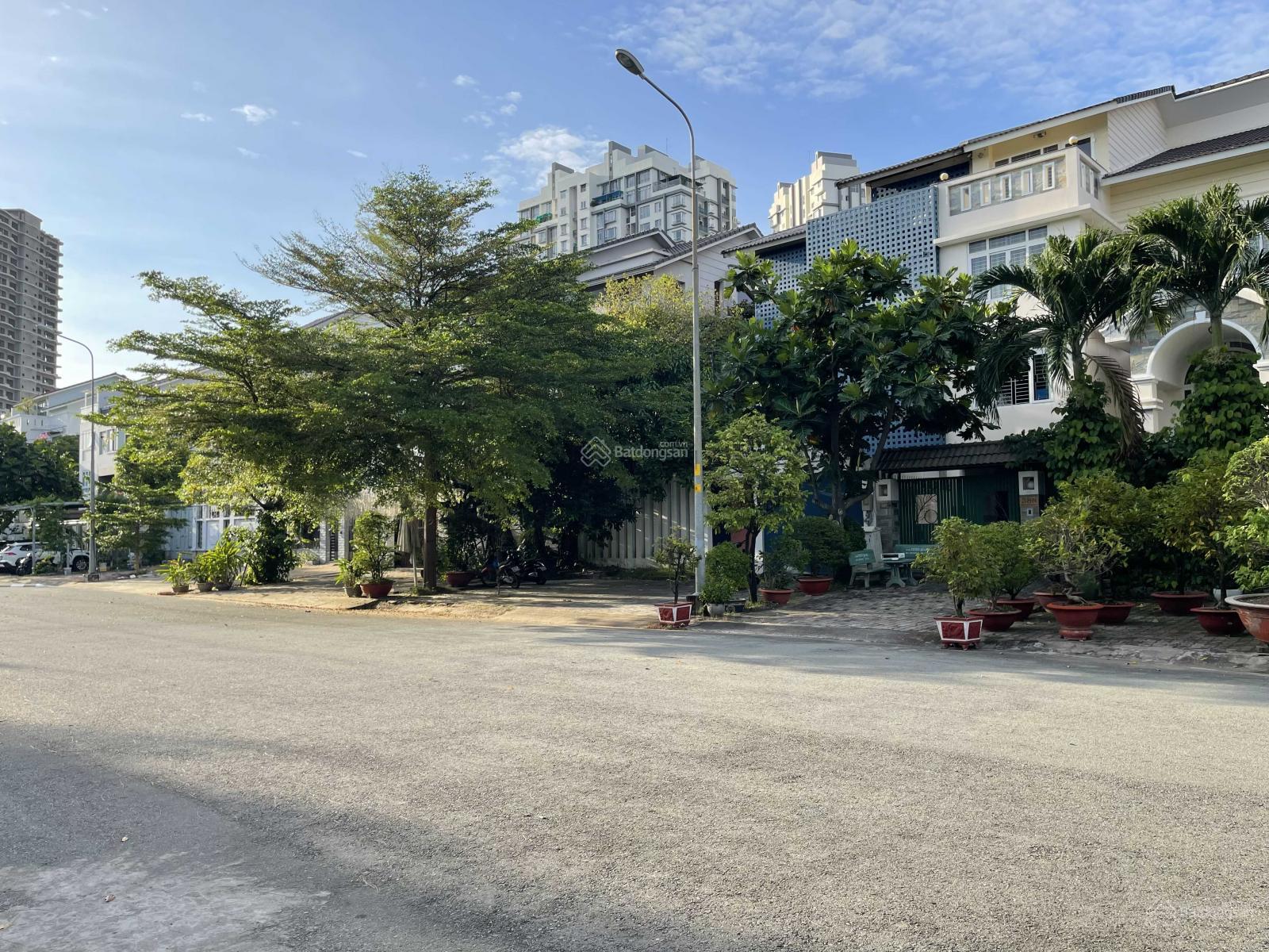 Bán nhanh nhà đẹp đẳng cấp khu ĐT Lakeview City An Phú, 4 PN full nội thất, dãy mặt tiền 20m