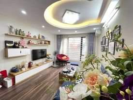 Bán nhà Mặt Phố Ô CHỢ DỪA ĐỐNG ĐA Vỉa hè rộng 6M, 35m2, Mt 5M, Giá 14.5 Tỷ.