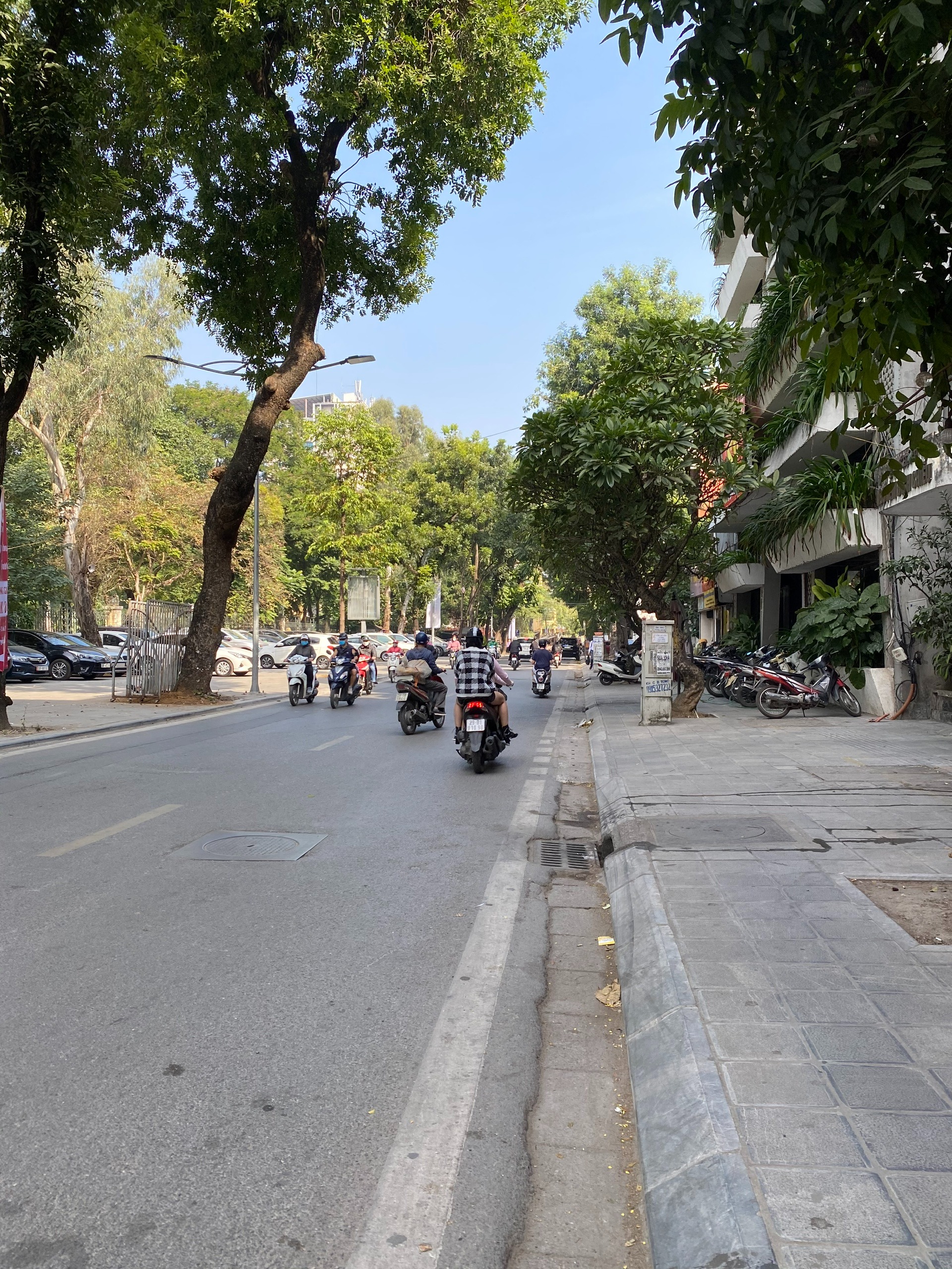 Bán nhà mặt phố Nguyễn Đình Chiểu DT 50m2x3T, MT khủng 8m, kinh doanh siêu đỉnh 21.5 tỷ