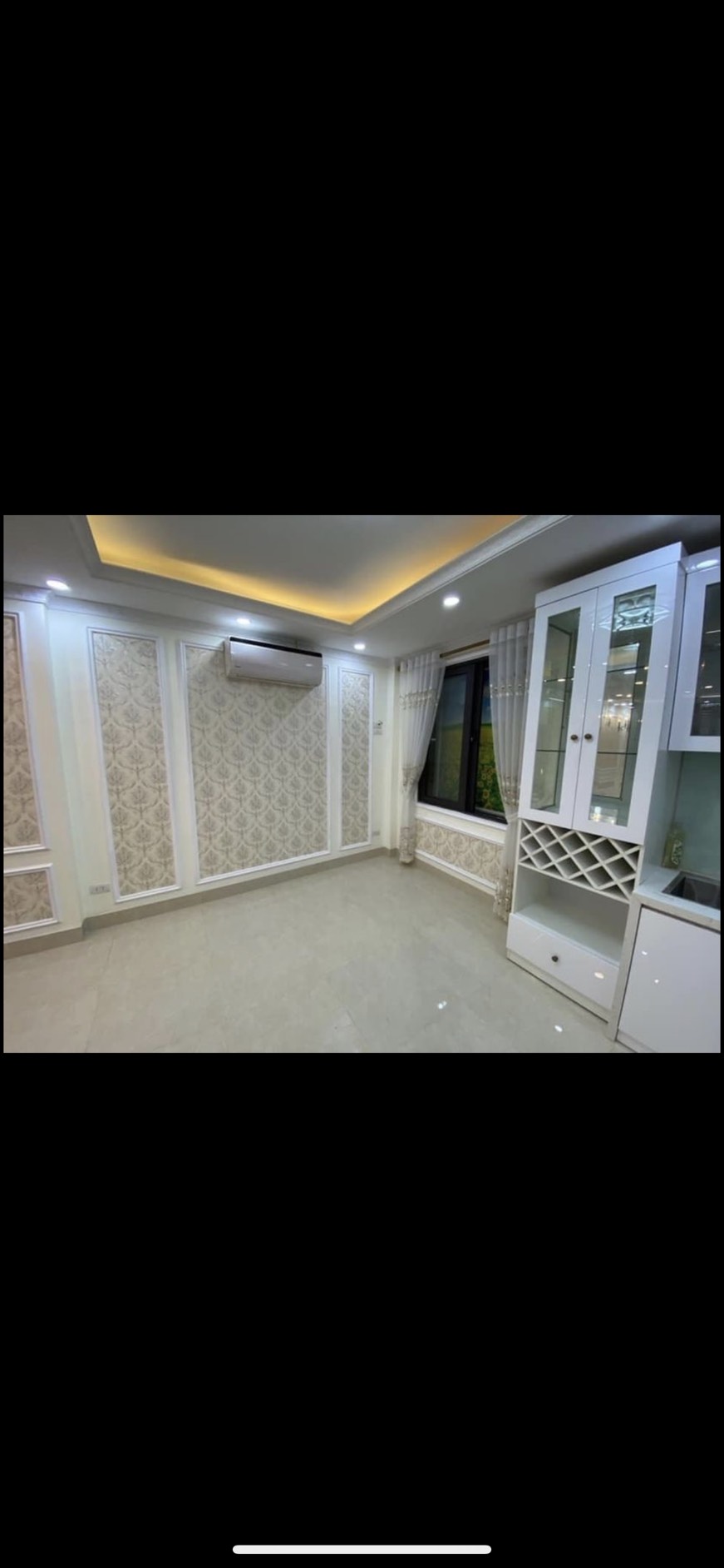 bán gấp 2MT hẻm 10m NGuyển Trãi , P.NCT Q.1 DT: 4.2x15 XD : 5 tầng giá chỉ 12.5 tỷ