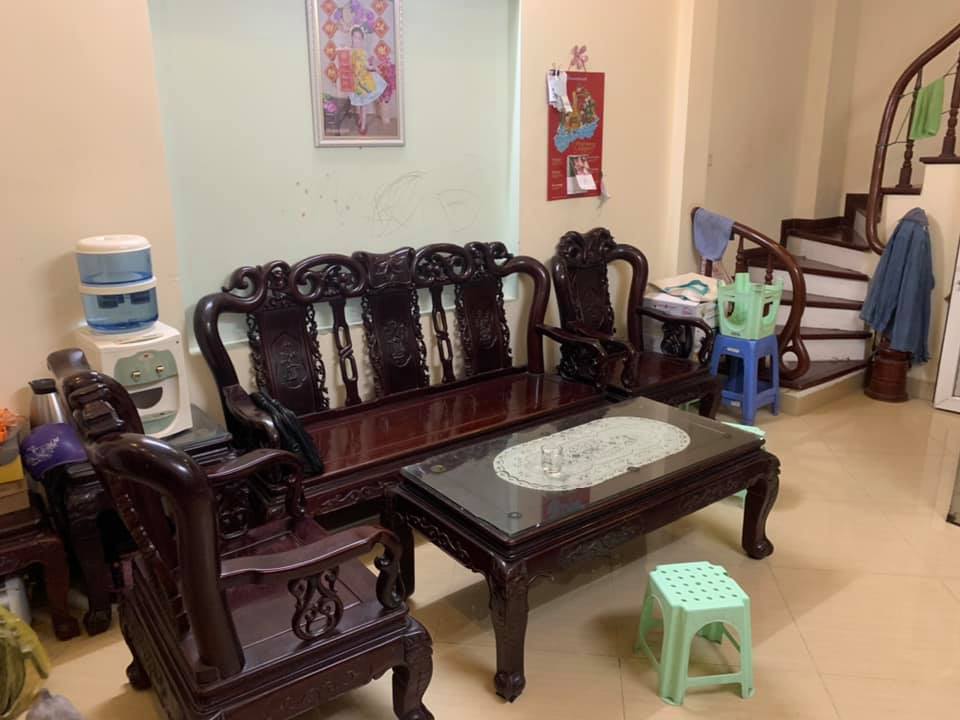 Bán toà nhà văn phòng 150m2, mặt tiền 8m phố Trần Thái Tông, Cầu Giấy giá 60 tỷ